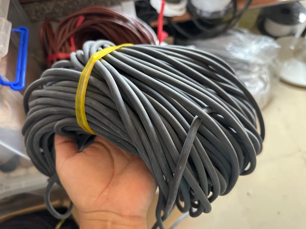 Gioăng cao su xốp tròn đặc EPDM, Silicone phi 2 (D2 - 2mm)