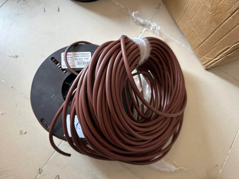 Gioăng cao su chịu hóa chất viton FKM phi 4 (D4 - 4mm)
